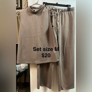 Brown Lounge Set - Size M